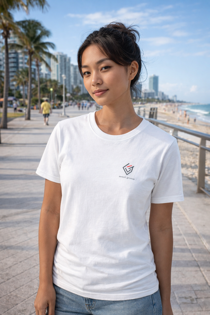 T-shirt blanc graphique – LIGHT & SHADOW